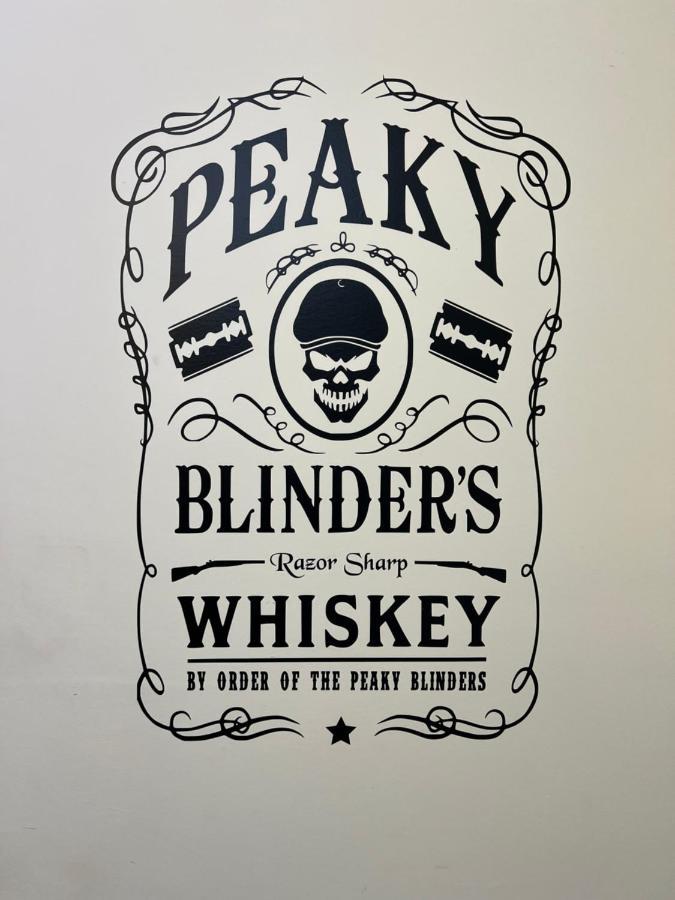 Peaky Blinders Apartment 5 Min Walk To Blackpool Tower Sleeps Up To 14 外观 照片