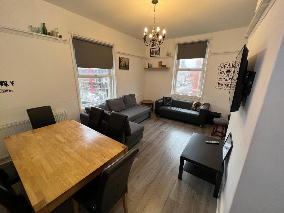 Peaky Blinders Apartment 5 Min Walk To Blackpool Tower Sleeps Up To 14 外观 照片